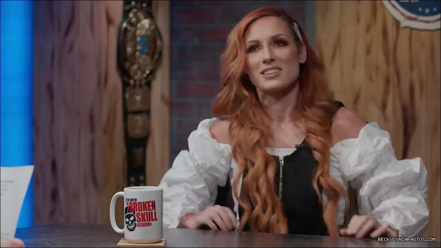 Y2Mate_is_-_Becky_Lynch_names_greatest_WWE_Champion_of_all_time_Steve_Austin27s_Broken_Skull_Sessions_extra-FS-fEVjTvms-720p-1655995233146_mp4_000023333.jpg