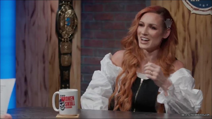 Y2Mate_is_-_Becky_Lynch_names_greatest_WWE_Champion_of_all_time_Steve_Austin27s_Broken_Skull_Sessions_extra-FS-fEVjTvms-720p-1655995233146_mp4_000025733.jpg