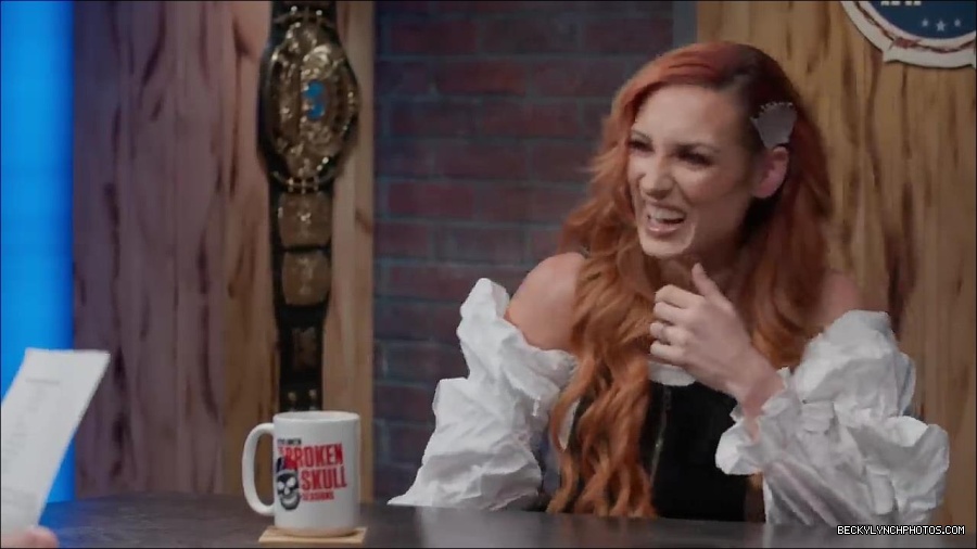 Y2Mate_is_-_Becky_Lynch_names_greatest_WWE_Champion_of_all_time_Steve_Austin27s_Broken_Skull_Sessions_extra-FS-fEVjTvms-720p-1655995233146_mp4_000027333.jpg