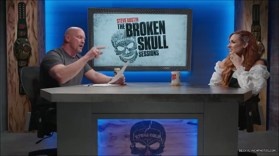 Y2Mate_is_-_Becky_Lynch_names_greatest_WWE_Champion_of_all_time_Steve_Austin27s_Broken_Skull_Sessions_extra-FS-fEVjTvms-720p-1655995233146_mp4_000033333.jpg