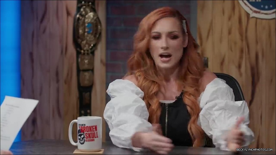 Y2Mate_is_-_Becky_Lynch_names_greatest_WWE_Champion_of_all_time_Steve_Austin27s_Broken_Skull_Sessions_extra-FS-fEVjTvms-720p-1655995233146_mp4_000059333.jpg