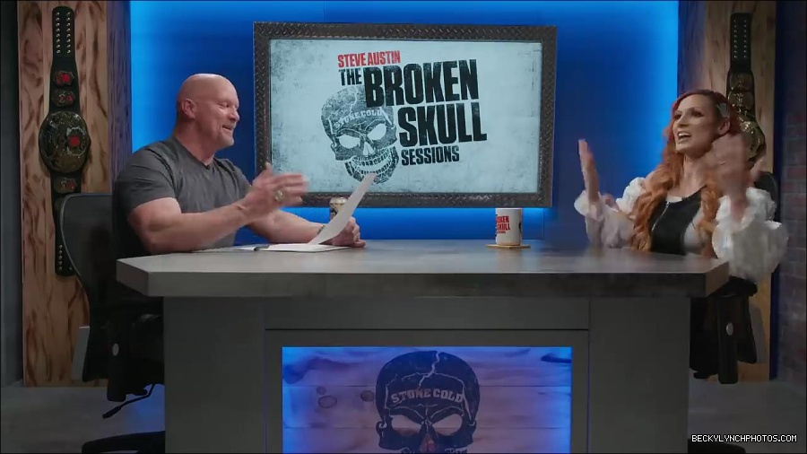 Y2Mate_is_-_Becky_Lynch_names_greatest_WWE_Champion_of_all_time_Steve_Austin27s_Broken_Skull_Sessions_extra-FS-fEVjTvms-720p-1655995233146_mp4_000070933.jpg