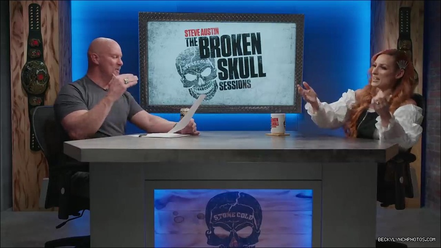 Y2Mate_is_-_Becky_Lynch_names_greatest_WWE_Champion_of_all_time_Steve_Austin27s_Broken_Skull_Sessions_extra-FS-fEVjTvms-720p-1655995233146_mp4_000072533.jpg