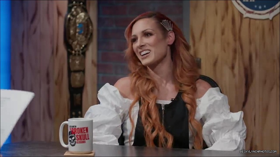Y2Mate_is_-_Becky_Lynch_names_greatest_WWE_Champion_of_all_time_Steve_Austin27s_Broken_Skull_Sessions_extra-FS-fEVjTvms-720p-1655995233146_mp4_000083733.jpg