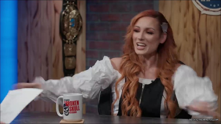 Y2Mate_is_-_Becky_Lynch_names_greatest_WWE_Champion_of_all_time_Steve_Austin27s_Broken_Skull_Sessions_extra-FS-fEVjTvms-720p-1655995233146_mp4_000097733.jpg