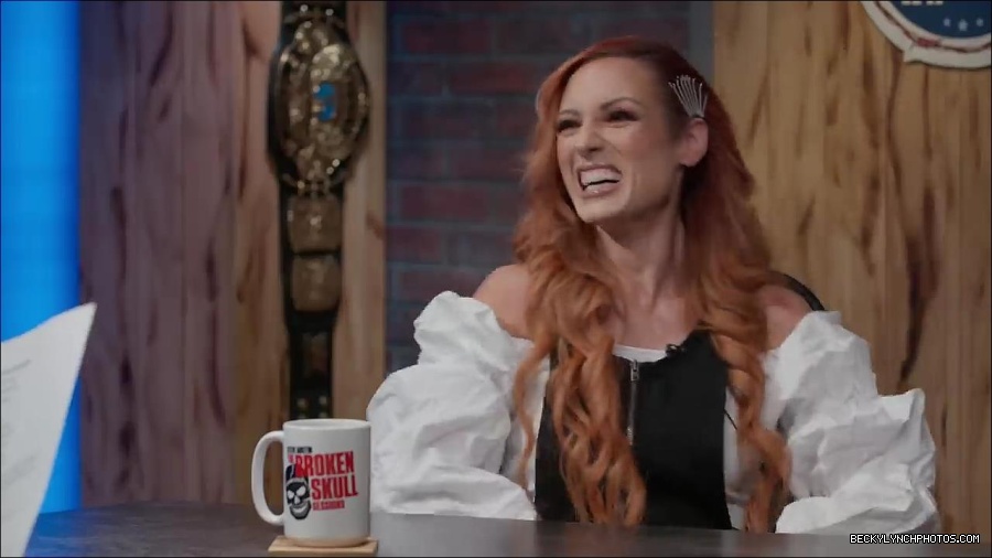 Y2Mate_is_-_Becky_Lynch_names_greatest_WWE_Champion_of_all_time_Steve_Austin27s_Broken_Skull_Sessions_extra-FS-fEVjTvms-720p-1655995233146_mp4_000102533.jpg