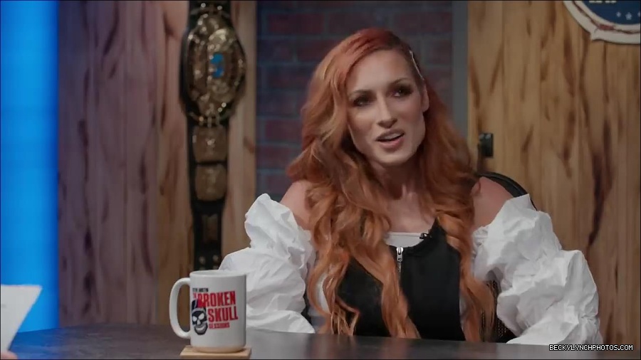 Y2Mate_is_-_Who_does_Becky_Lynch_think_is_a_brat_Steve_Austin27s_Broken_Skull_Sessions_extra-y4YPypYqgLg-720p-1655995382156_mp4_000032200.jpg