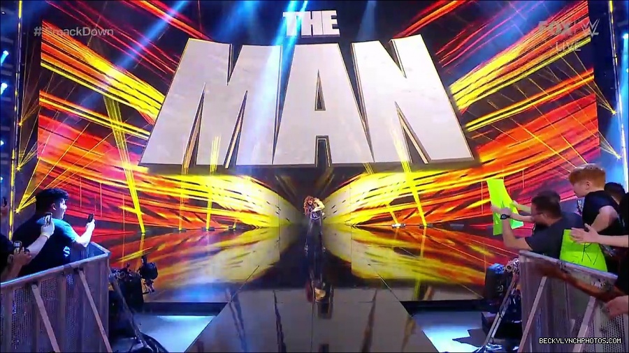 WWE_SmackDown_2021_08_27_720p_WEB_h264-HEEL_mp4_000140907.jpg