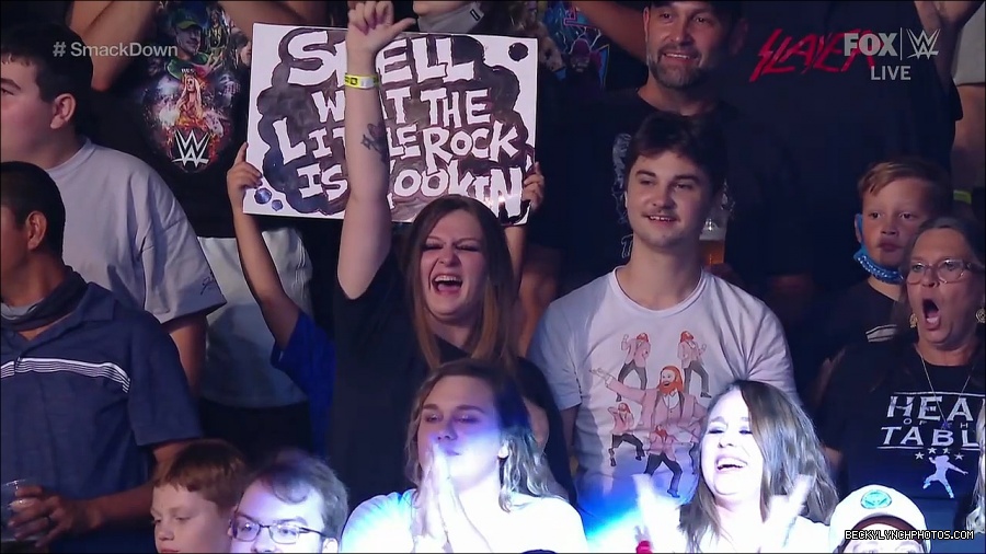 WWE_SmackDown_2021_08_27_720p_WEB_h264-HEEL_mp4_000161561.jpg
