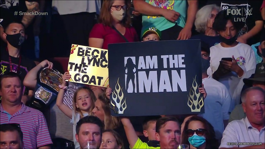 WWE_SmackDown_2021_08_27_720p_WEB_h264-HEEL_mp4_000201784.jpg