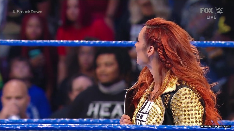 WWE_SmackDown_2021_08_27_720p_WEB_h264-HEEL_mp4_000213897.jpg
