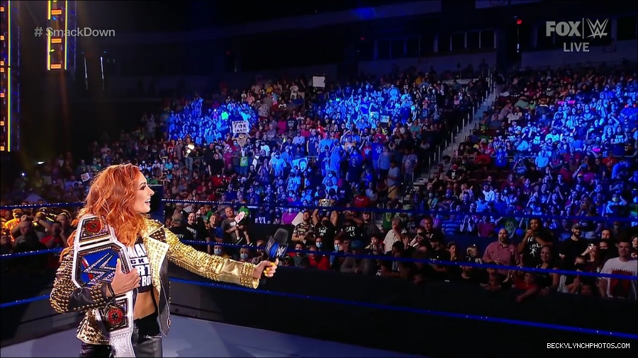 WWE_SmackDown_2021_08_27_720p_WEB_h264-HEEL_mp4_000226643.jpg