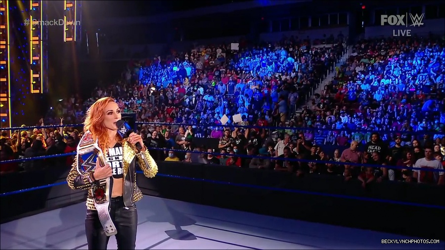 WWE_SmackDown_2021_08_27_720p_WEB_h264-HEEL_mp4_000230863.jpg