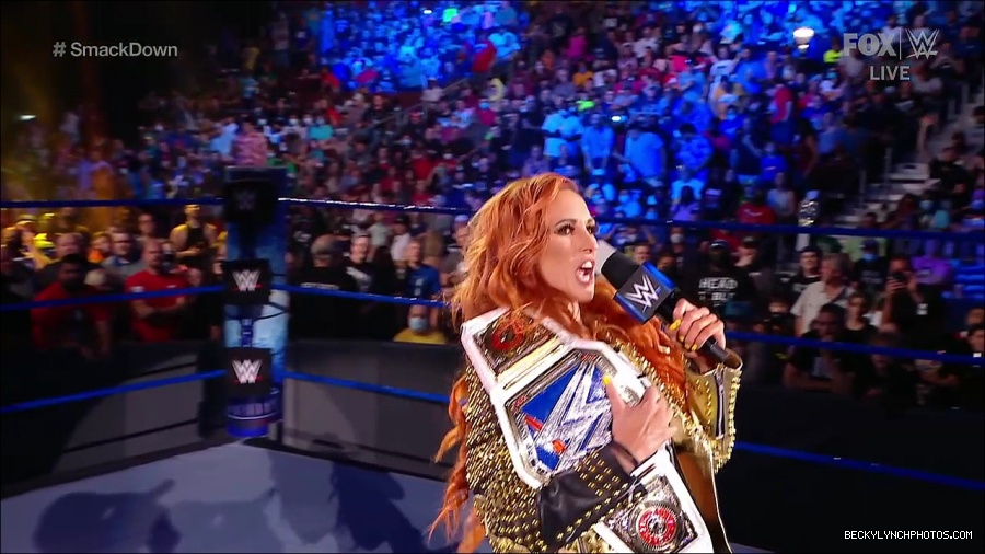 WWE_SmackDown_2021_08_27_720p_WEB_h264-HEEL_mp4_000242959.jpg