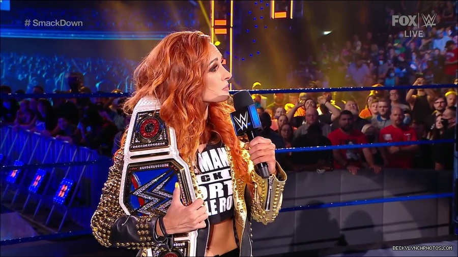 WWE_SmackDown_2021_08_27_720p_WEB_h264-HEEL_mp4_000251684.jpg