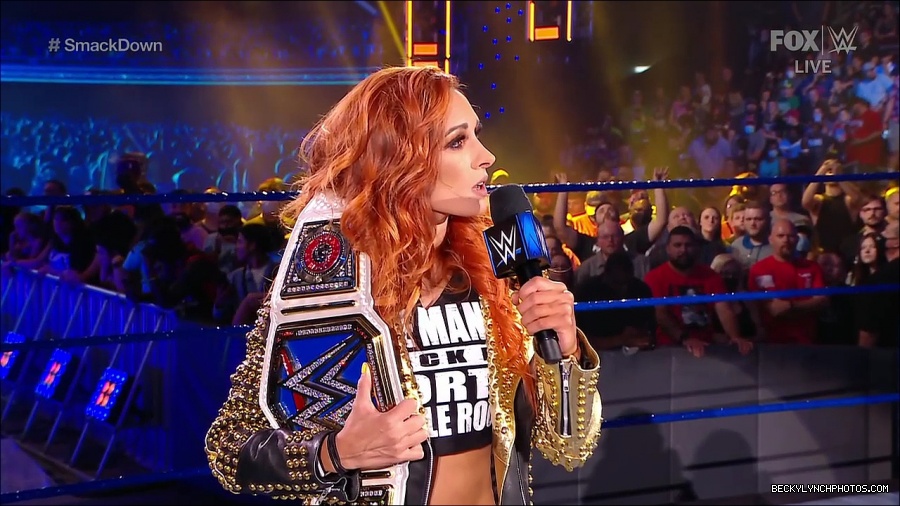 WWE_SmackDown_2021_08_27_720p_WEB_h264-HEEL_mp4_000252318.jpg