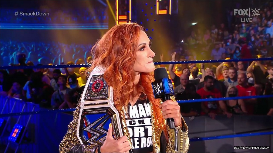 WWE_SmackDown_2021_08_27_720p_WEB_h264-HEEL_mp4_000254137.jpg