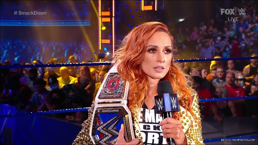 WWE_SmackDown_2021_08_27_720p_WEB_h264-HEEL_mp4_000256539.jpg