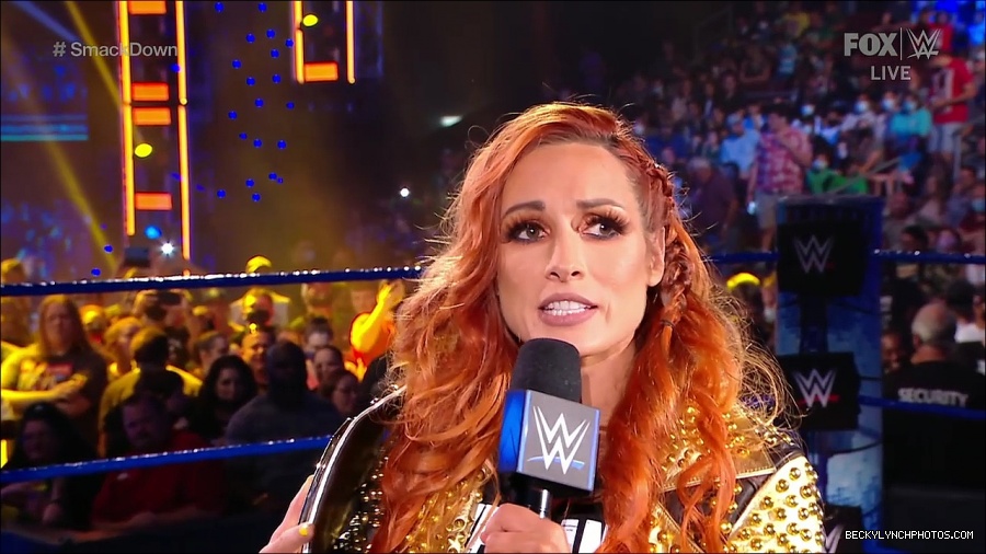 WWE_SmackDown_2021_08_27_720p_WEB_h264-HEEL_mp4_000258992.jpg