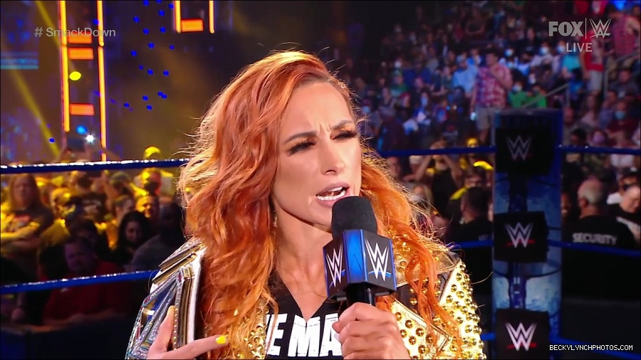 WWE_SmackDown_2021_08_27_720p_WEB_h264-HEEL_mp4_000261411.jpg