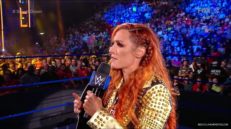 WWE_SmackDown_2021_08_27_720p_WEB_h264-HEEL_mp4_000265098.jpg