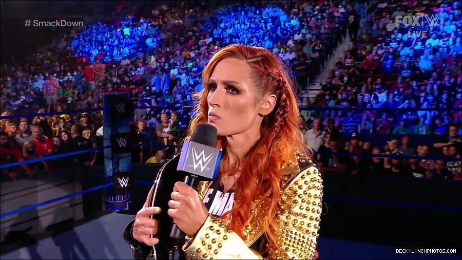 WWE_SmackDown_2021_08_27_720p_WEB_h264-HEEL_mp4_000266349.jpg