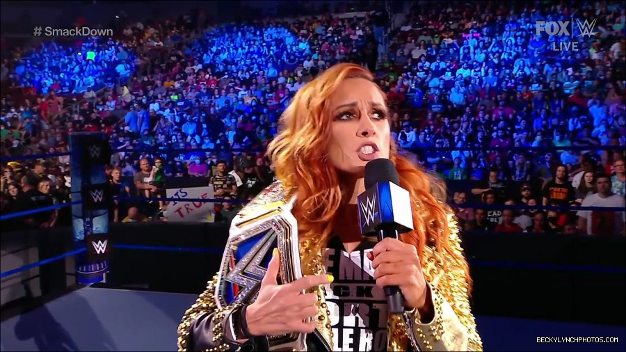 WWE_SmackDown_2021_08_27_720p_WEB_h264-HEEL_mp4_000267517.jpg