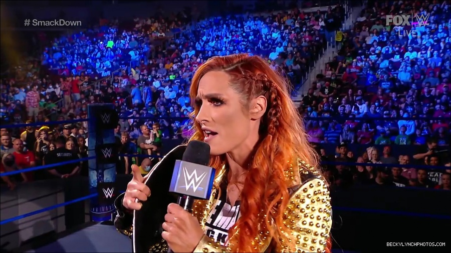 WWE_SmackDown_2021_08_27_720p_WEB_h264-HEEL_mp4_000274707.jpg