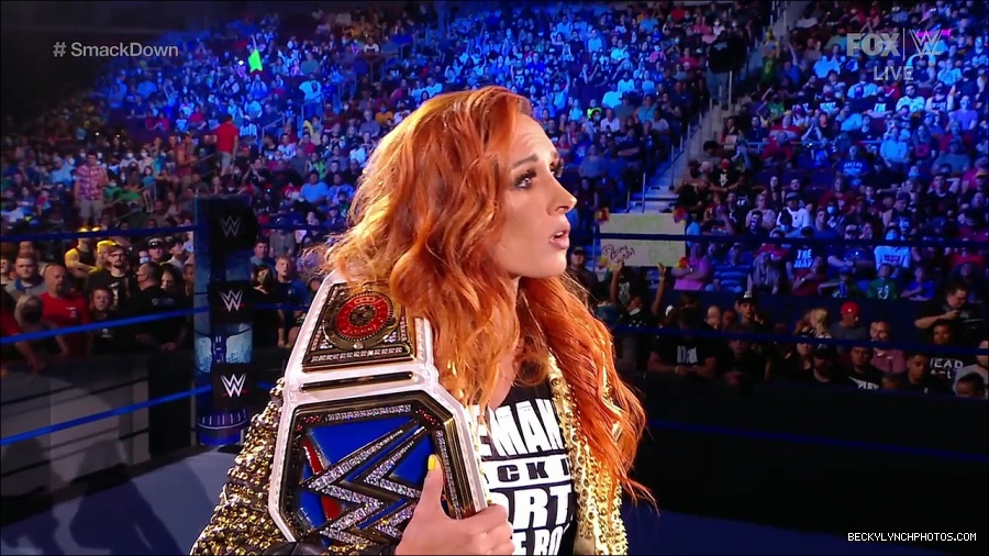 WWE_SmackDown_2021_08_27_720p_WEB_h264-HEEL_mp4_000280863.jpg
