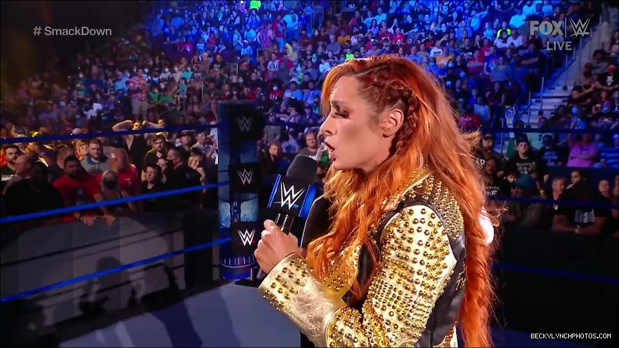 WWE_SmackDown_2021_08_27_720p_WEB_h264-HEEL_mp4_000286786.jpg