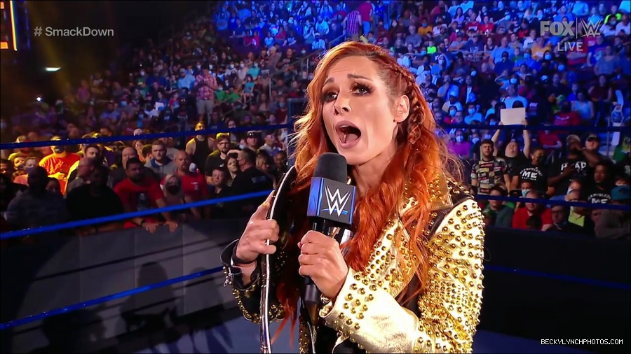 WWE_SmackDown_2021_08_27_720p_WEB_h264-HEEL_mp4_000288488.jpg