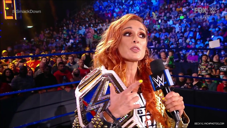 WWE_SmackDown_2021_08_27_720p_WEB_h264-HEEL_mp4_000291240.jpg