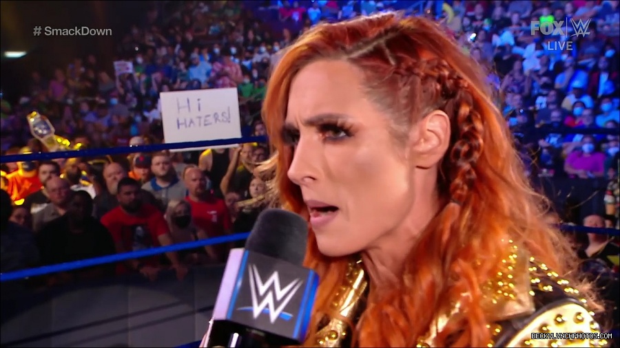 WWE_SmackDown_2021_08_27_720p_WEB_h264-HEEL_mp4_000298031.jpg
