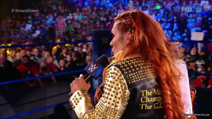 WWE_SmackDown_2021_08_27_720p_WEB_h264-HEEL_mp4_000306239.jpg