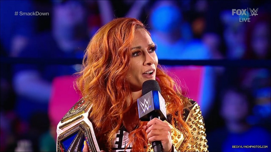 WWE_SmackDown_2021_08_27_720p_WEB_h264-HEEL_mp4_000311911.jpg