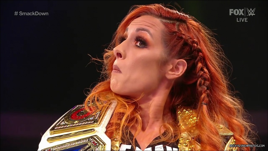 WWE_SmackDown_2021_08_27_720p_WEB_h264-HEEL_mp4_000374140.jpg