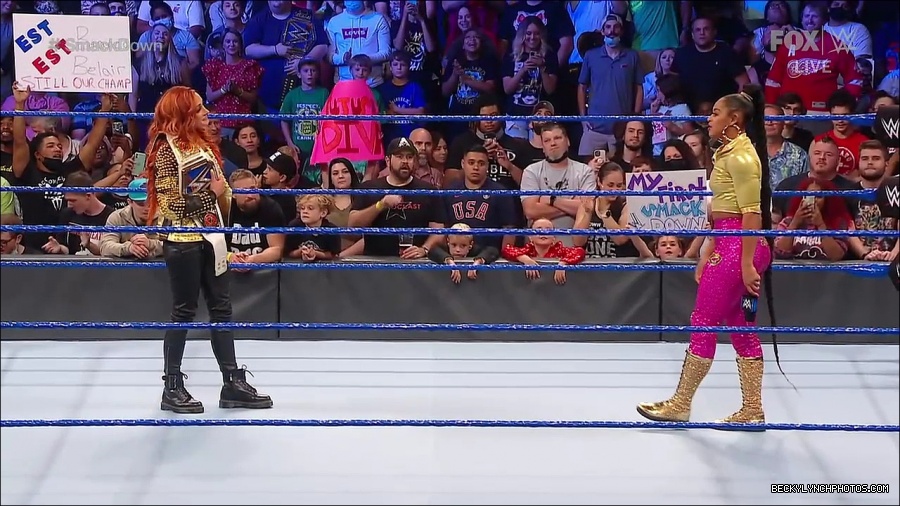 WWE_SmackDown_2021_08_27_720p_WEB_h264-HEEL_mp4_000413429.jpg