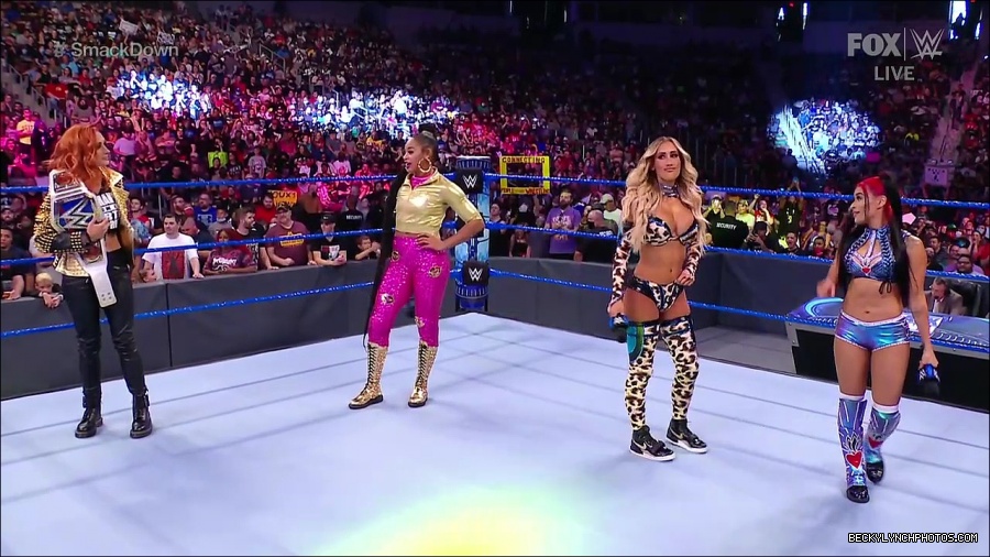 WWE_SmackDown_2021_08_27_720p_WEB_h264-HEEL_mp4_000619702.jpg