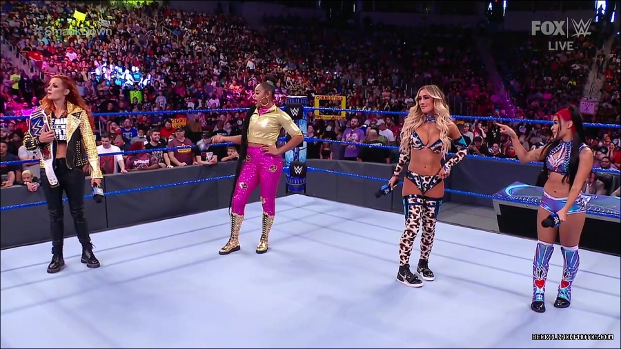 WWE_SmackDown_2021_08_27_720p_WEB_h264-HEEL_mp4_000620319.jpg