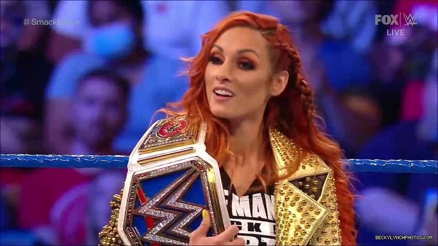 WWE_SmackDown_2021_08_27_720p_WEB_h264-HEEL_mp4_000651367.jpg
