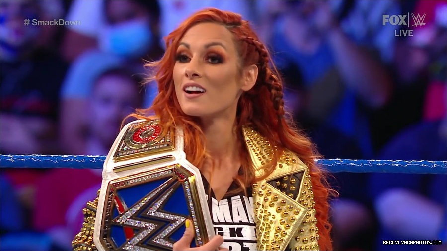 WWE_SmackDown_2021_08_27_720p_WEB_h264-HEEL_mp4_000652084.jpg