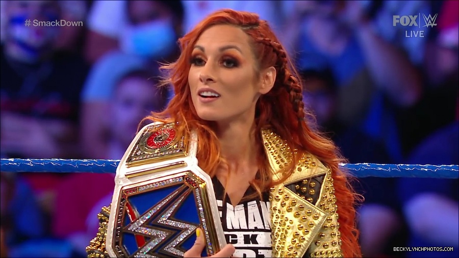 WWE_SmackDown_2021_08_27_720p_WEB_h264-HEEL_mp4_000652702.jpg