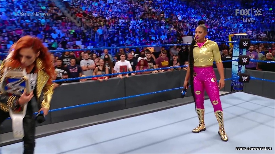 WWE_SmackDown_2021_08_27_720p_WEB_h264-HEEL_mp4_000708808.jpg