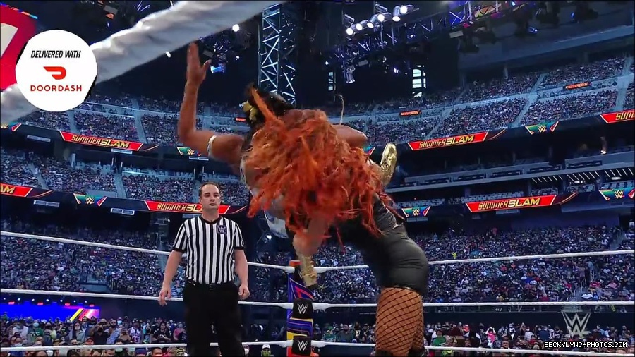 Y2Mate_is_-_Becky_Lynch_and_Doudrop_s_Royal_Rumble_rivalry_WWE27s_The_Build_To_Royal_Rumble_2022-KJrhsGWIayw-720p-1655995845066_mp4_000107133.jpg