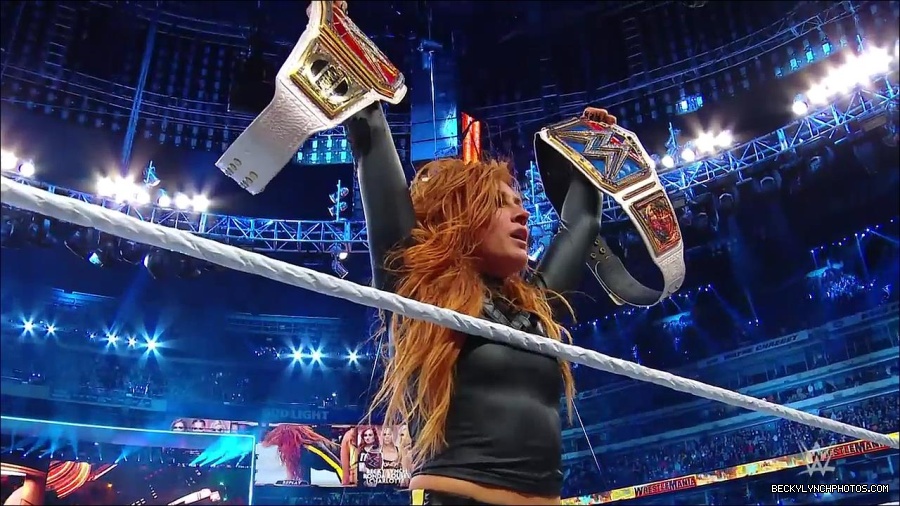Y2Mate_is_-_WWE_Superstars_reminisce_on_their_favorite_WrestleMania_moments-uQqbBfYUI40-720p-1655997026559_mp4_000083966.jpg