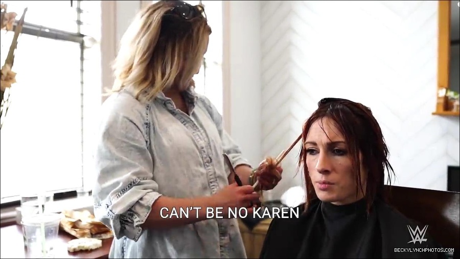 Y2Mate_is_-_Becky_Lynch_reveals_a_new_haircut_ahead_of_WrestleMania_38-n_5lxF-Yd9Y-720p-1655997519877_mp4_000027033.jpg