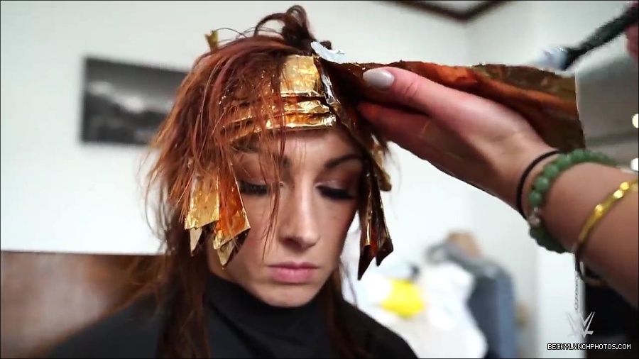 Y2Mate_is_-_Becky_Lynch_reveals_a_new_haircut_ahead_of_WrestleMania_38-n_5lxF-Yd9Y-720p-1655997519877_mp4_000047033.jpg