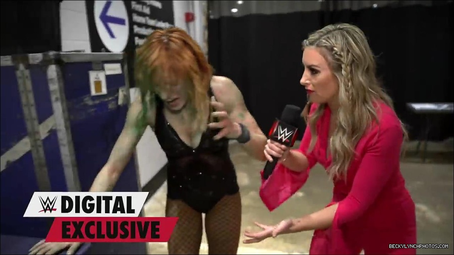 Y2Mate_is_-_Becky_Lynch27s_green_mist_aftermath_Raw_Exclusive2C_May_162C_2022-qxGLMETRT9Y-720p-1655998172701_mp4_000002500.jpg