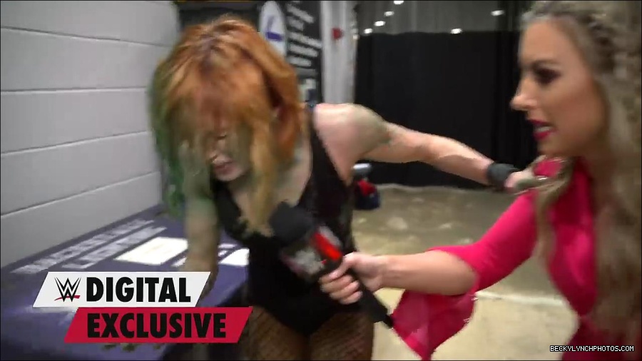Y2Mate_is_-_Becky_Lynch27s_green_mist_aftermath_Raw_Exclusive2C_May_162C_2022-qxGLMETRT9Y-720p-1655998172701_mp4_000005300.jpg