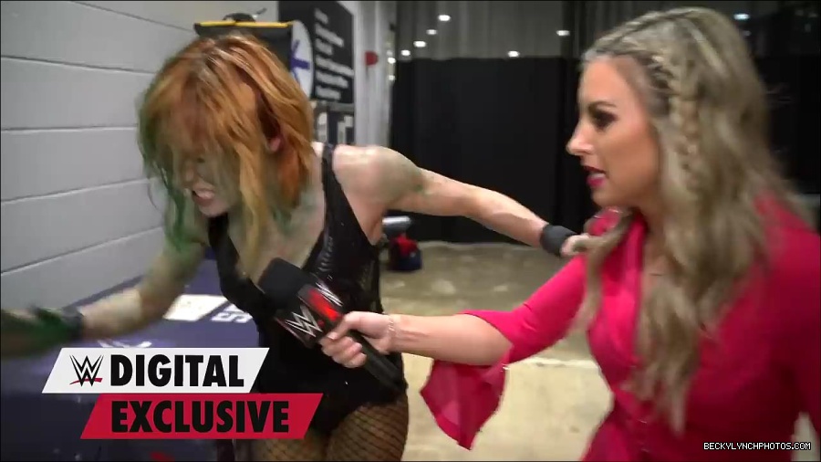 Y2Mate_is_-_Becky_Lynch27s_green_mist_aftermath_Raw_Exclusive2C_May_162C_2022-qxGLMETRT9Y-720p-1655998172701_mp4_000005700.jpg